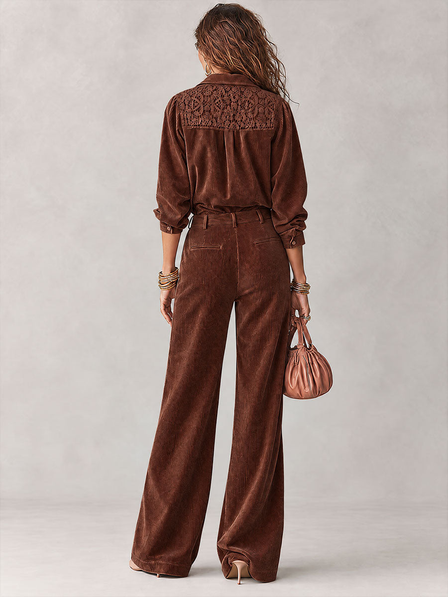Ensemble bohème avec chemise en velours côtelé bordée de dentelle et pantalon à jambes larges