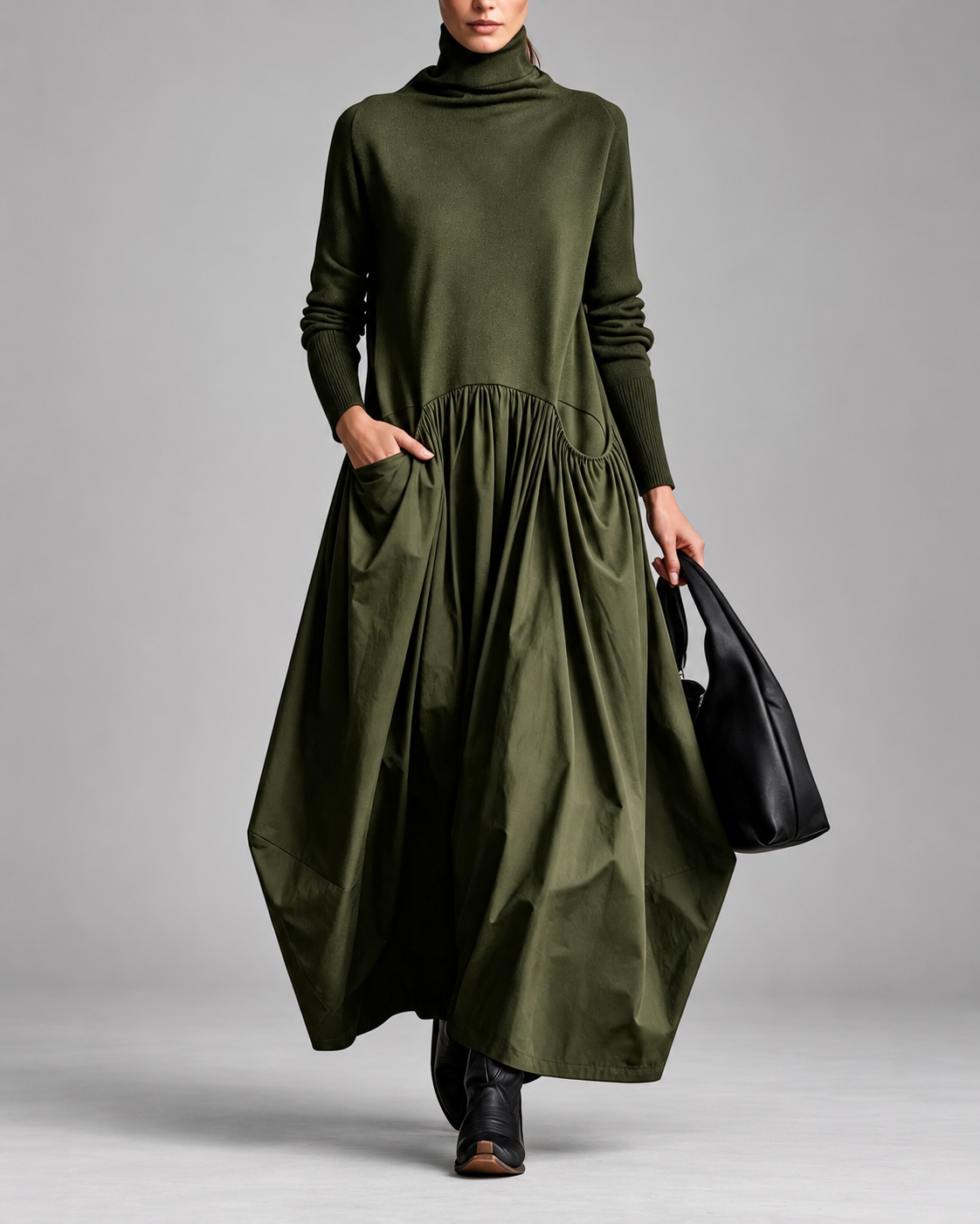 VALMORIE | Robe Maxi Noire Oversize à Col Montant