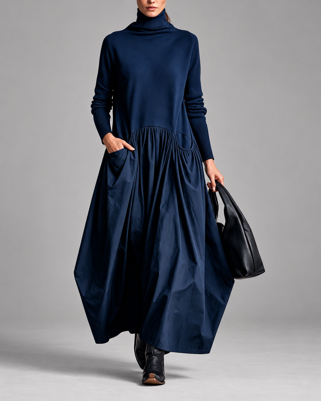 VALMORIE | Robe Maxi Noire Oversize à Col Montant