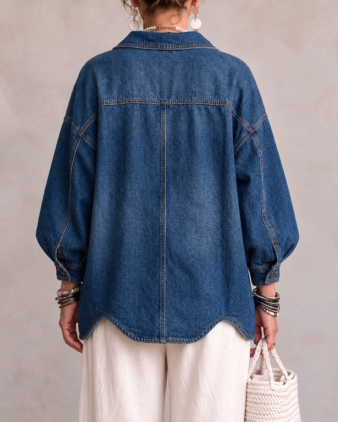 VALMORIE | Veste en Jean Oversize avec Maxi Boutons Dorés et Ourlet Ondulé, Bleu